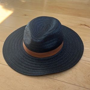 Packable Braided Straw Rancher